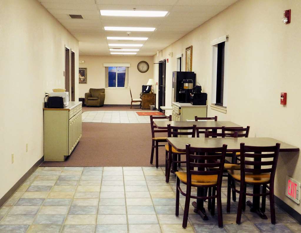 Americas Best Value Inn-Fredonia Restaurant photo